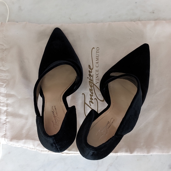 Vince Camuto Imagine Velvet Heel - Picture 5 of 5
